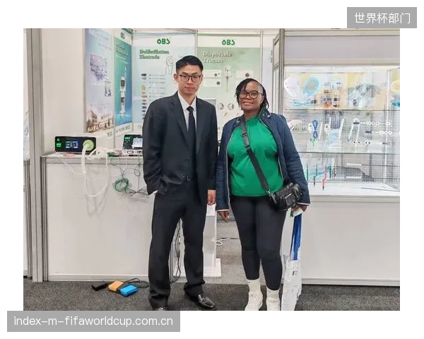 南非队的医疗团队工作至关重要，减少非战斗减员是维持球队体能和耐力的基础。