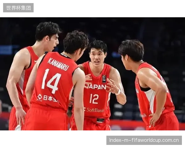 面对小组赛最后一个对手佛得角，德拉富恩特或将进行阵容轮换，替补球员状态成看点。